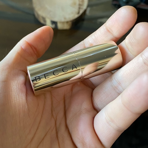 BRAND NEW-BECCA Ultimate Lipstick Love - Rosewood - Picture 4 of 5